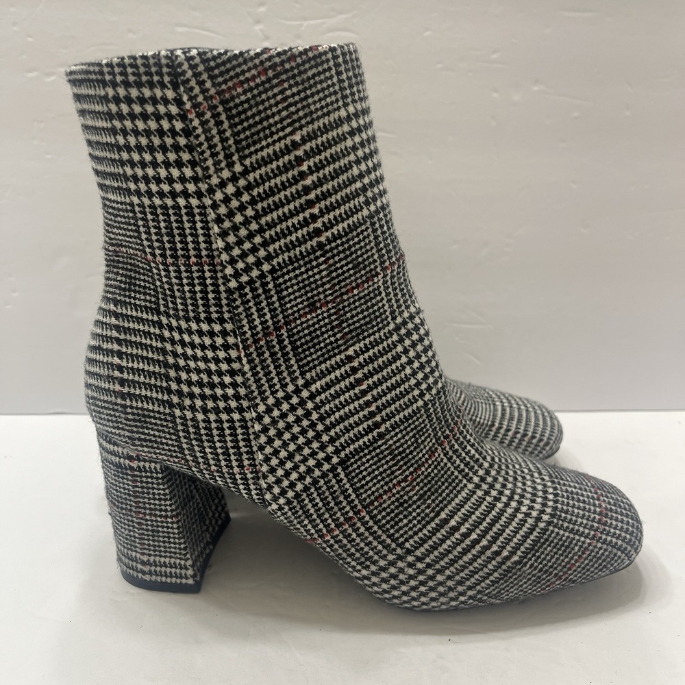 Sugar Glen Plaid Ankle Booties Heeled Gray Black White Side Zip Women's 8.5